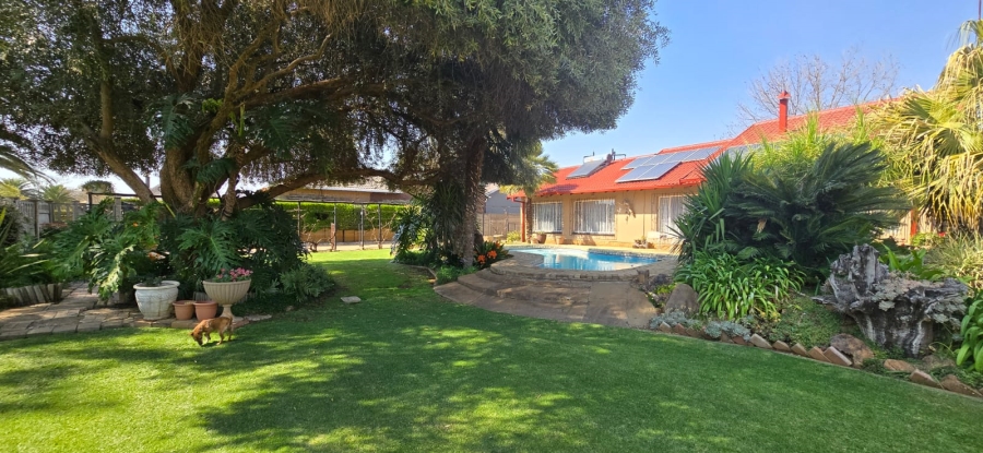 3 Bedroom Property for Sale in Ellaton North West